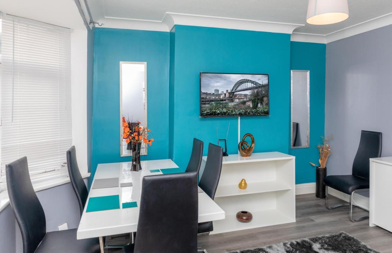 Leeds City Centre Spacious House Free Parking And Wi-Fi Exterior photo